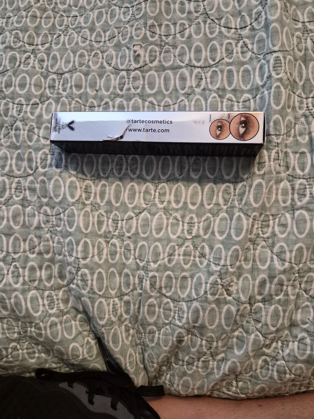 tarte Lights, Camera, Lashes Volumizing Platinum Mascara — Black